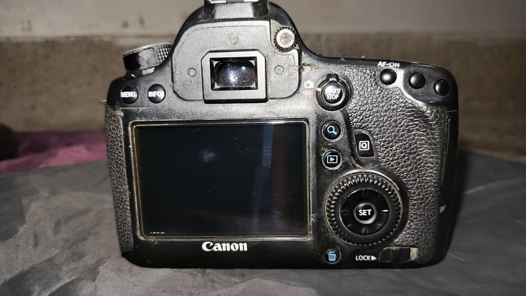 CANON EOS 6D 0