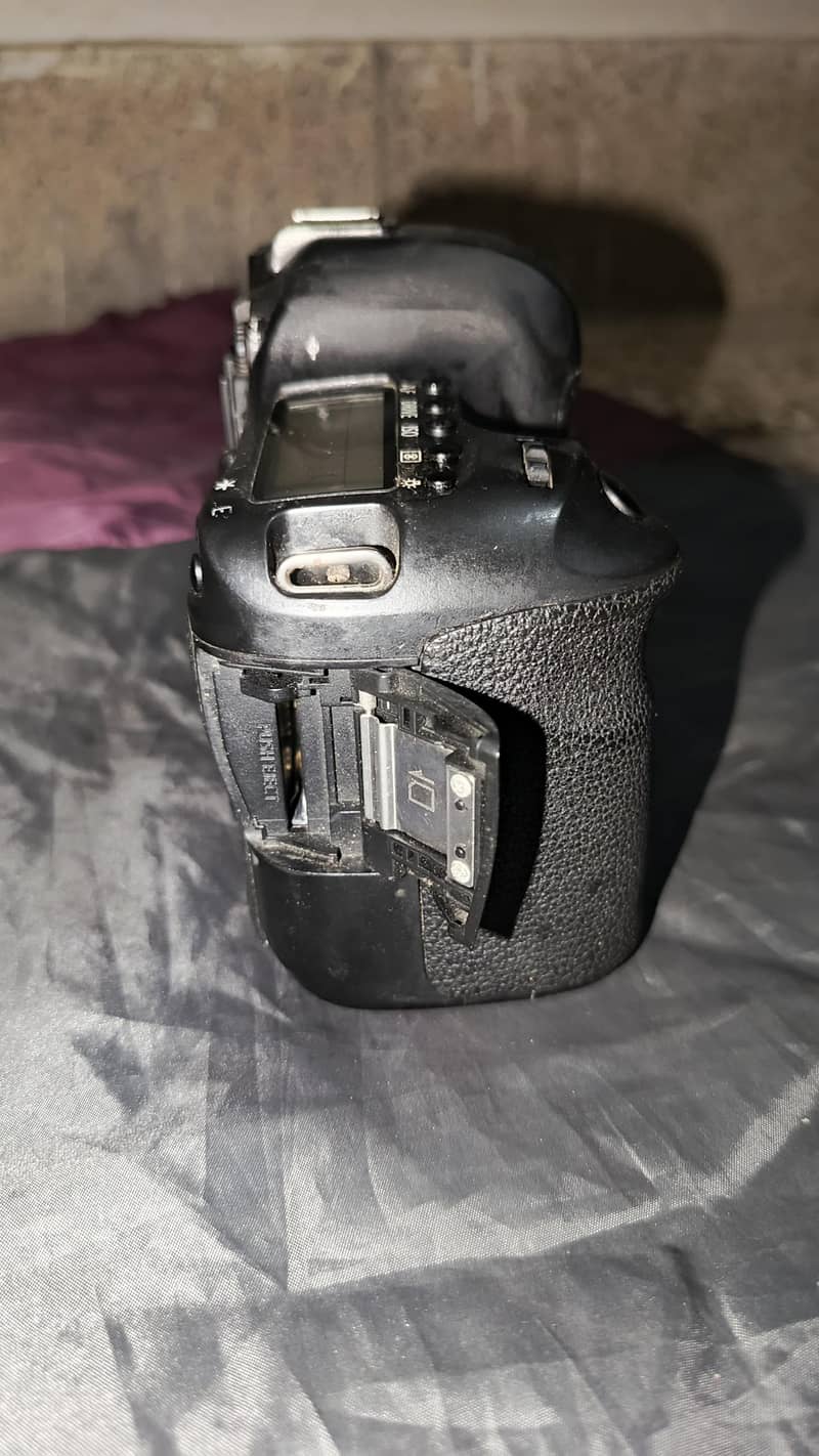 CANON EOS 6D 1