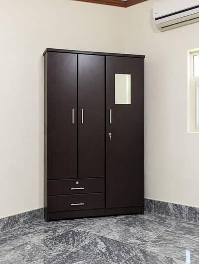 beautiful cupboards or wardrobes in faisalabad