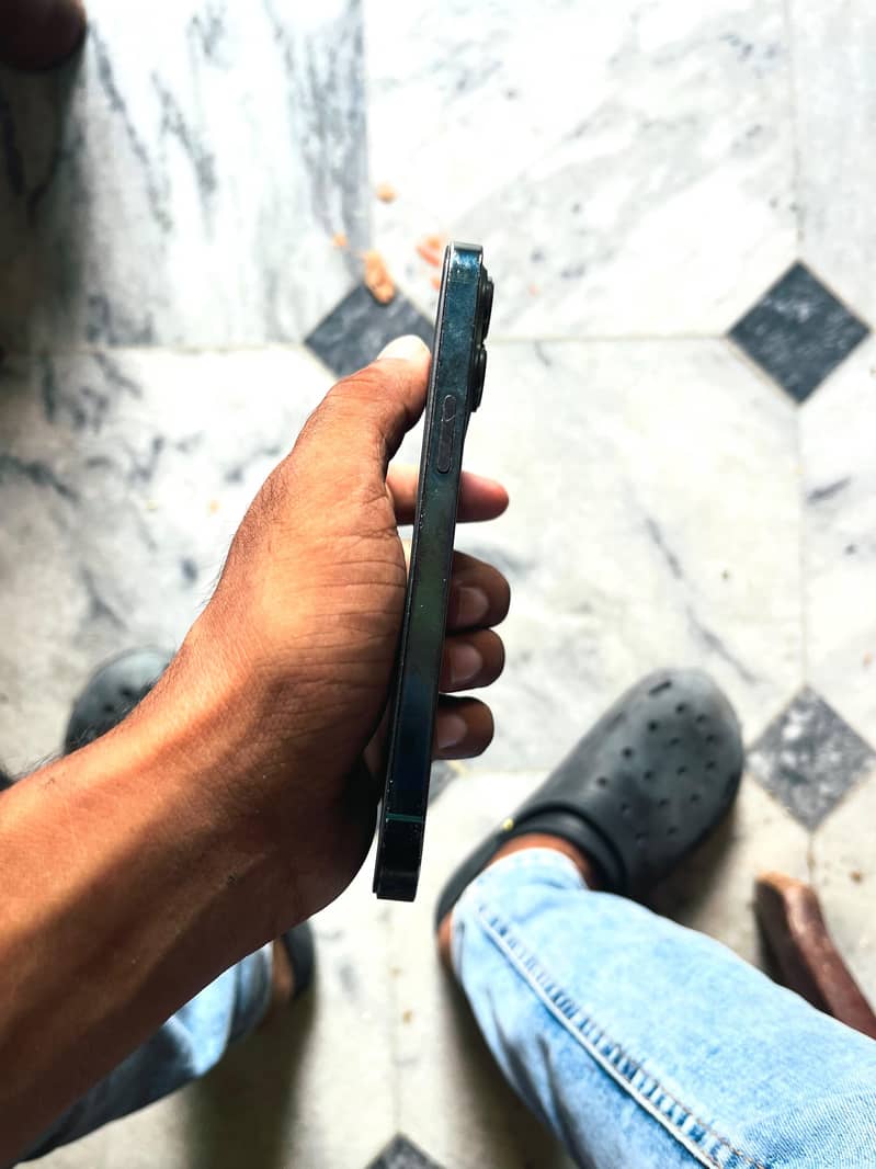 Apple iPhone 13 Pro 256GB 2