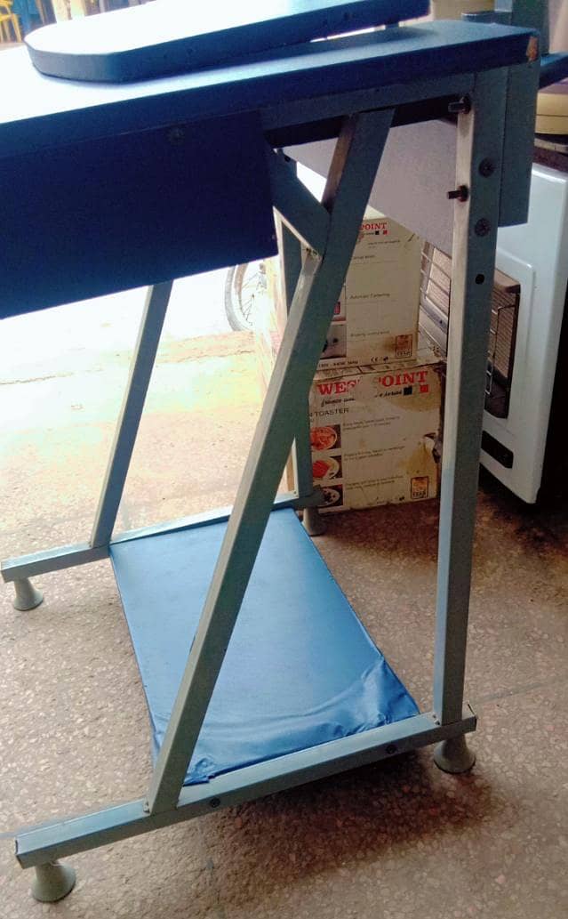 Computer Table for students 4