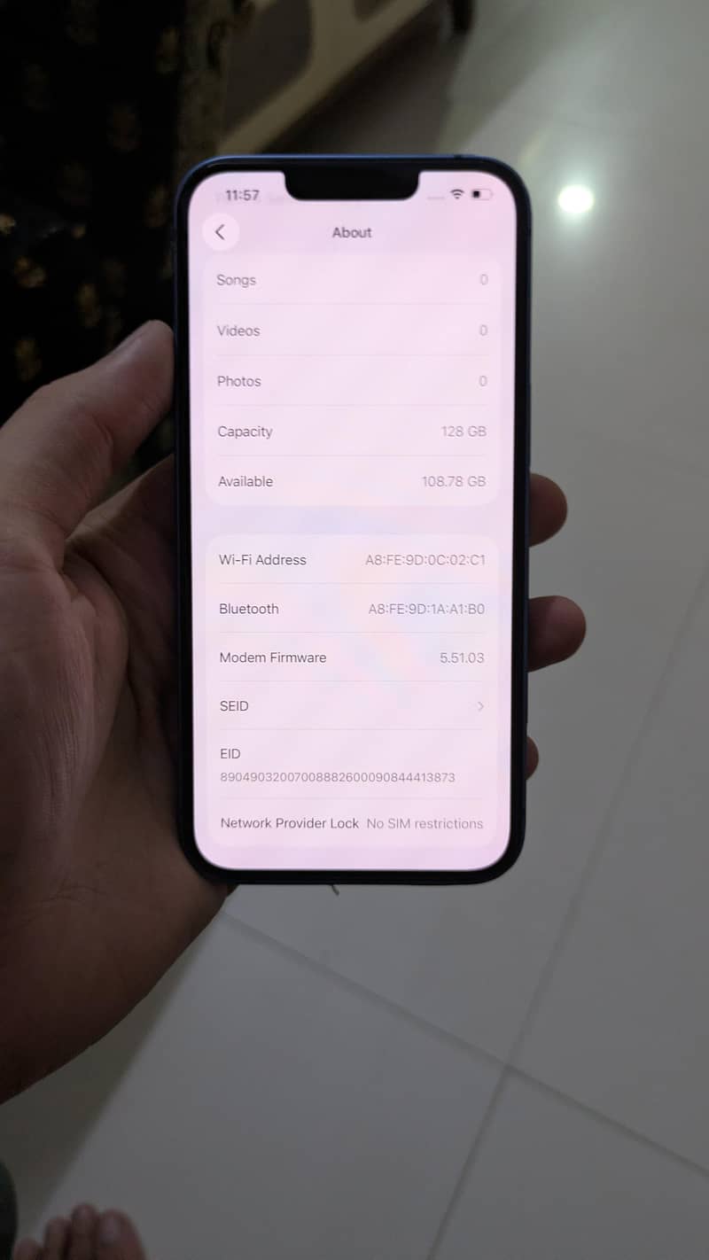 Apple iPhone 13 7