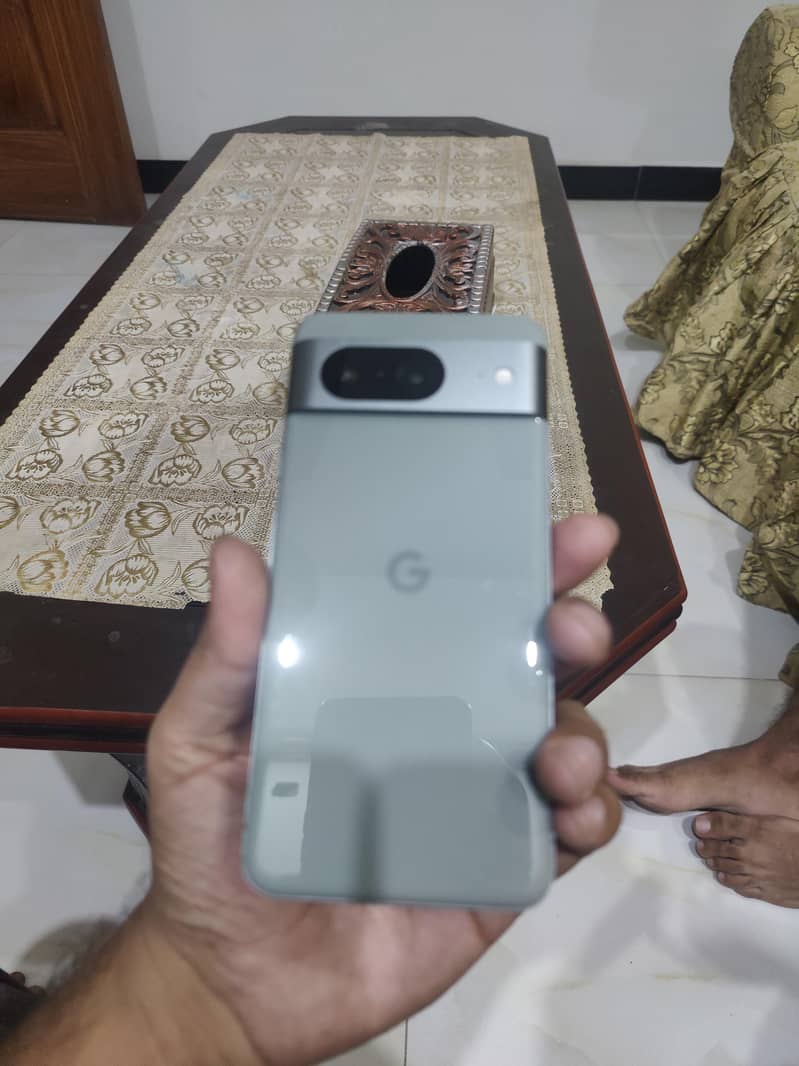 Google Pixel 8 5