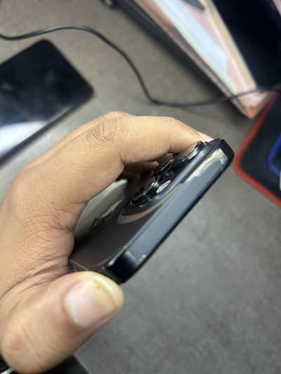 Apple iPhone 16 Pro