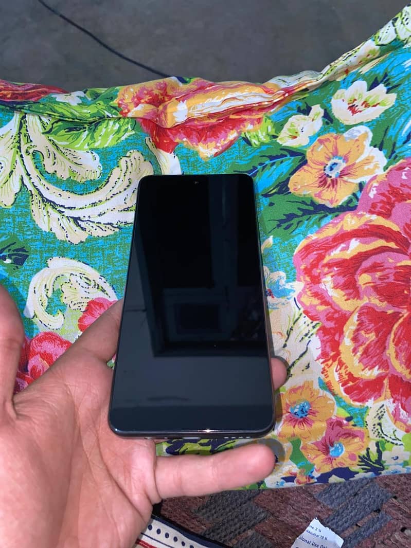 Realme C71 3