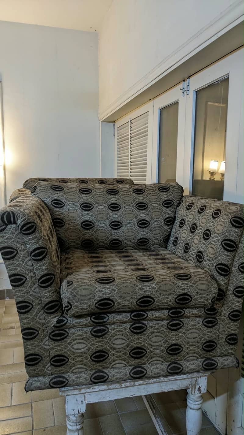 5 seater Sofa Set 0