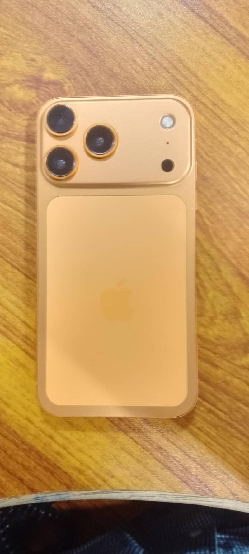 Apple iPhone XR 0