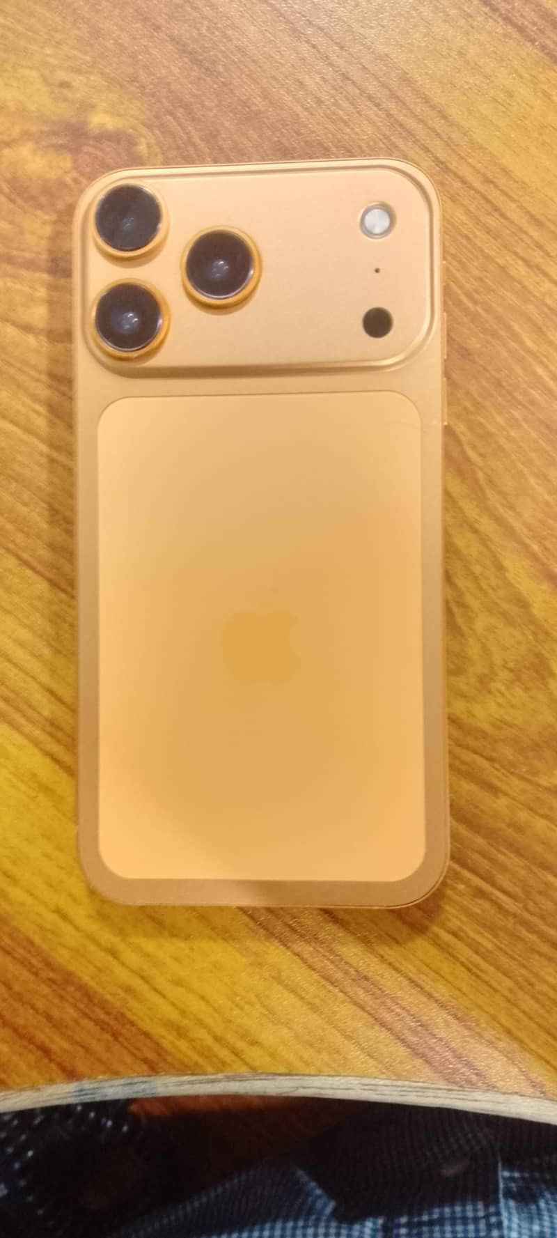 Apple iPhone XR 1