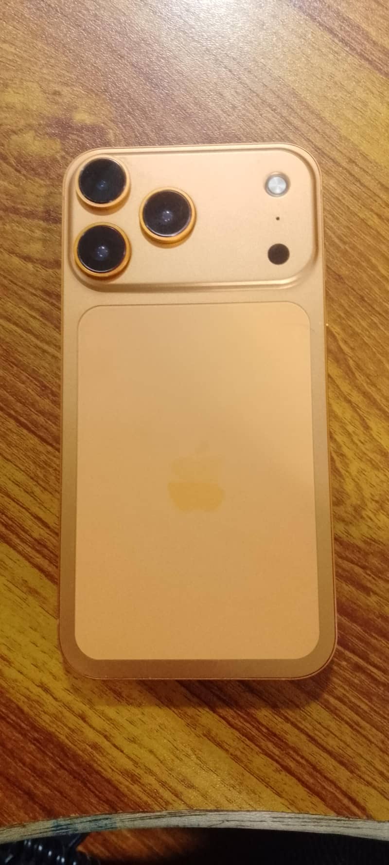 Apple iPhone XR 4