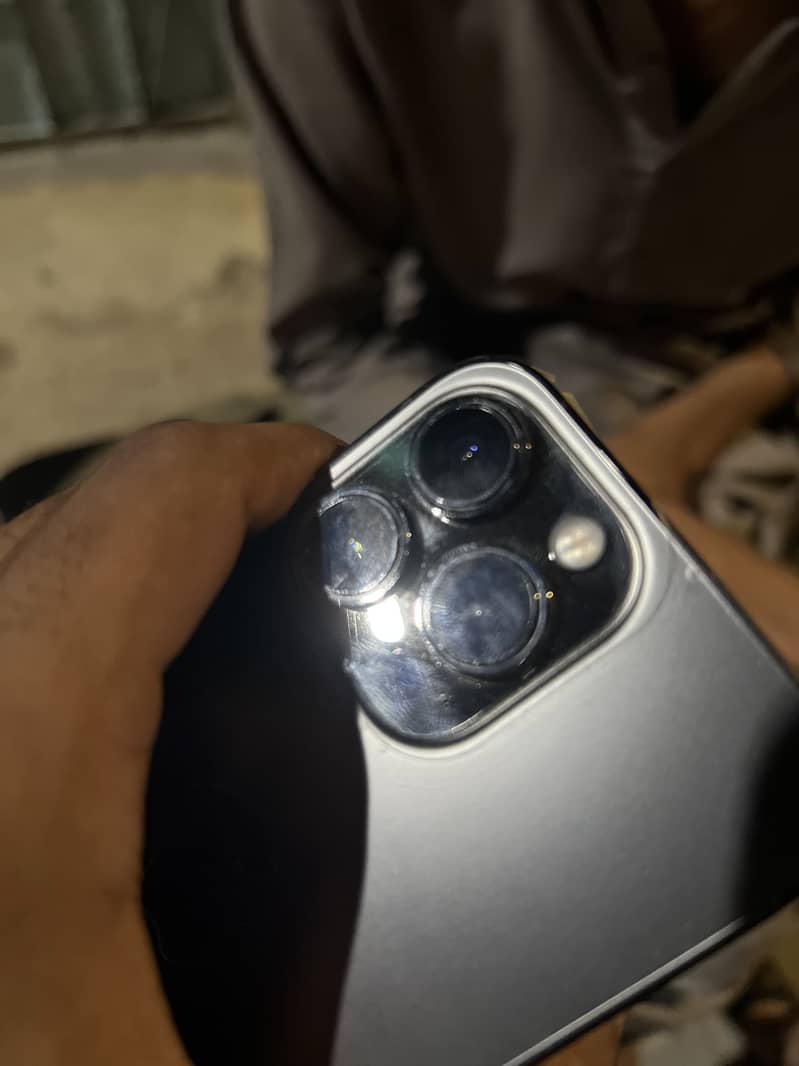 Apple iPhone 13 Pro 1