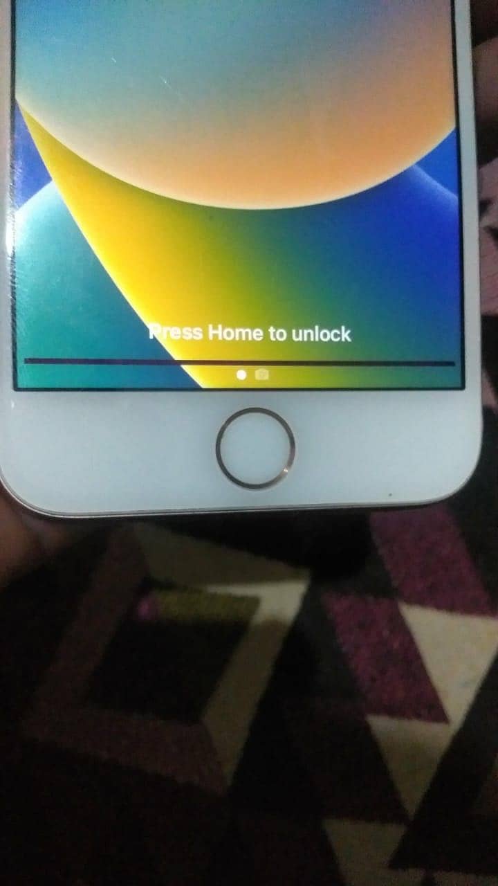 Apple iPhone 8 1
