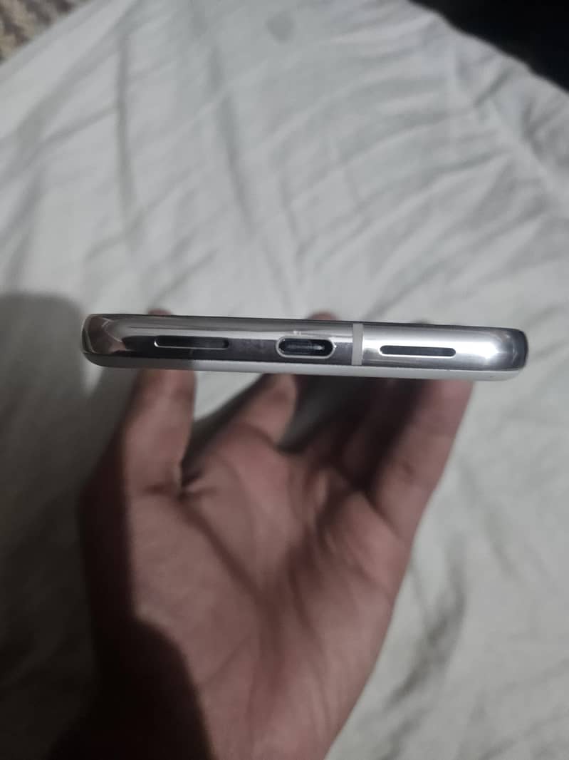 Google Pixel 8 Pro 1