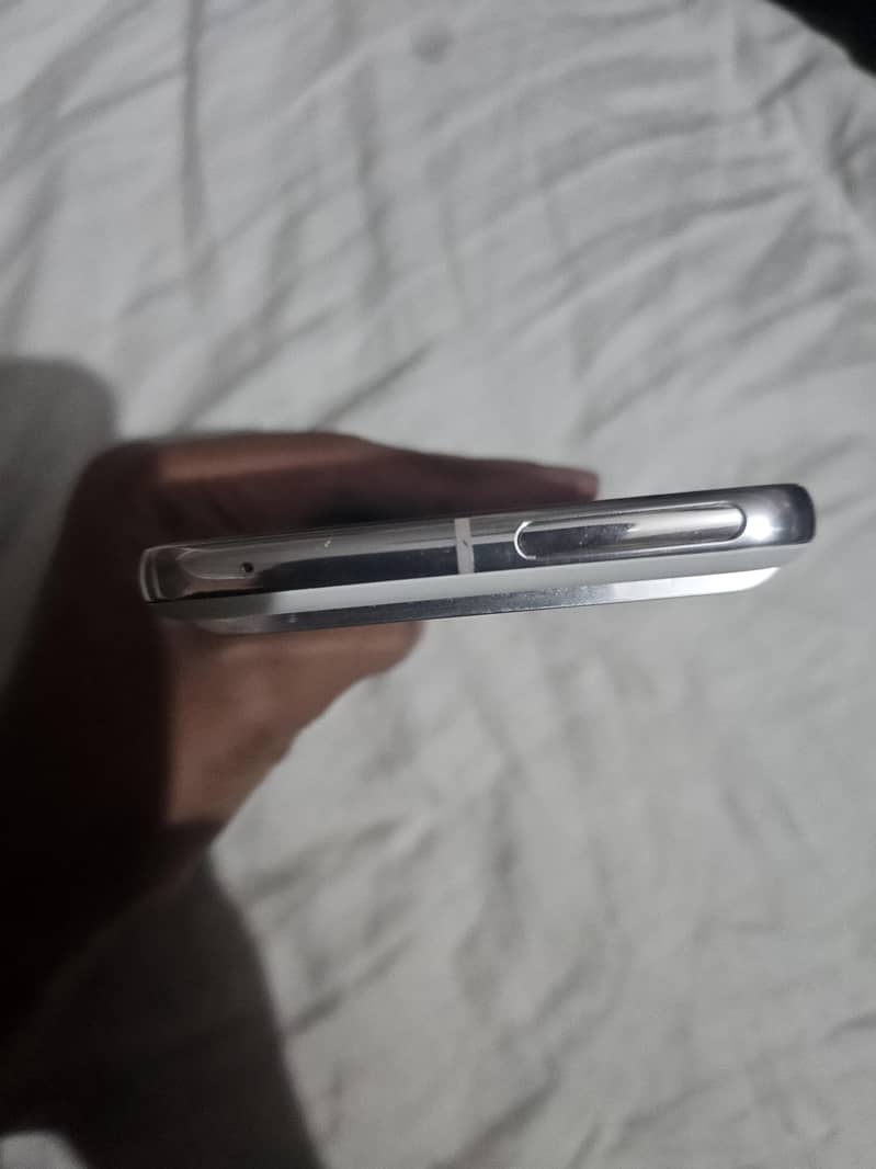 Google Pixel 8 Pro 3