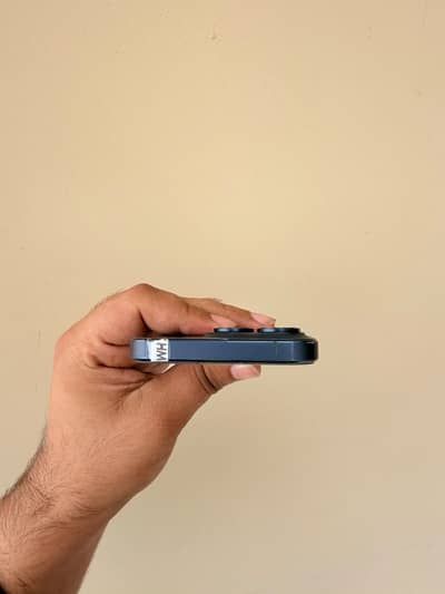 Apple iPhone 15 Pro