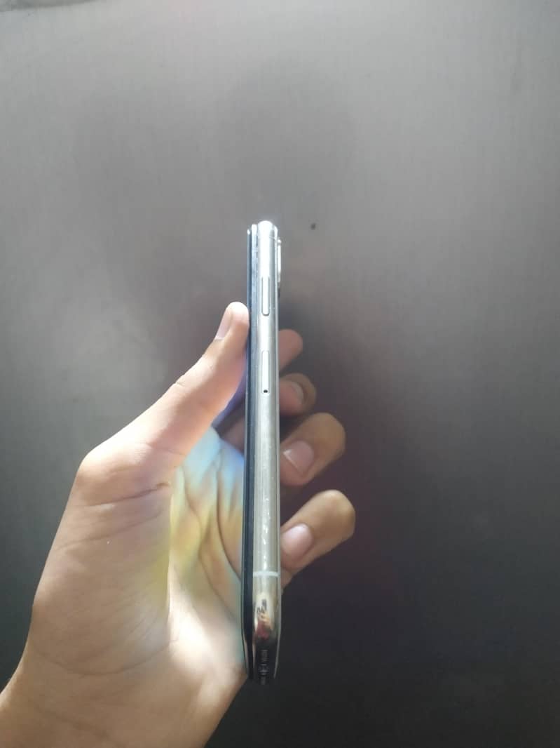 Apple iPhone X 2