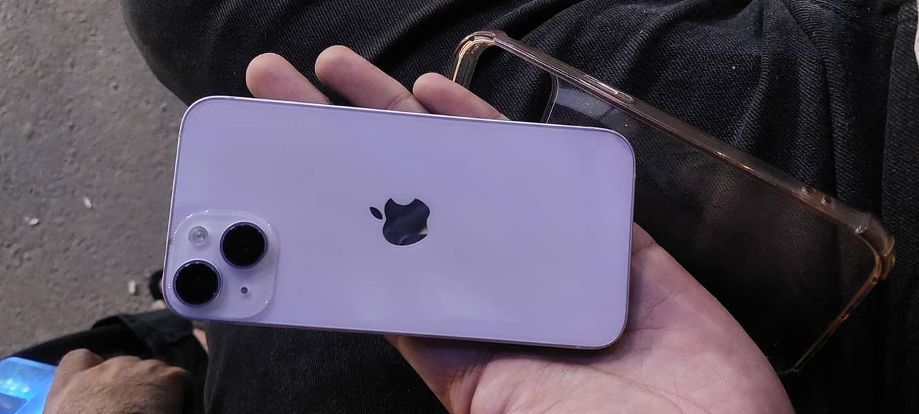 Apple iPhone 14 0