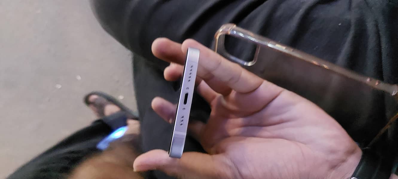 Apple iPhone 14 1