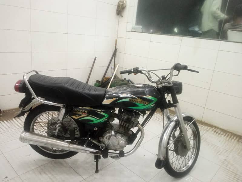 Unique 125 2