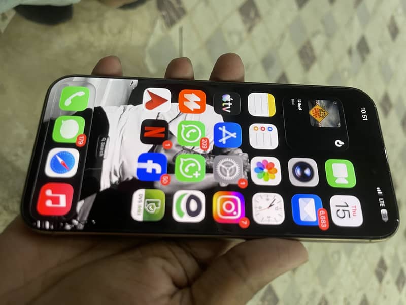 Apple iPhone 16 Pro Max 5