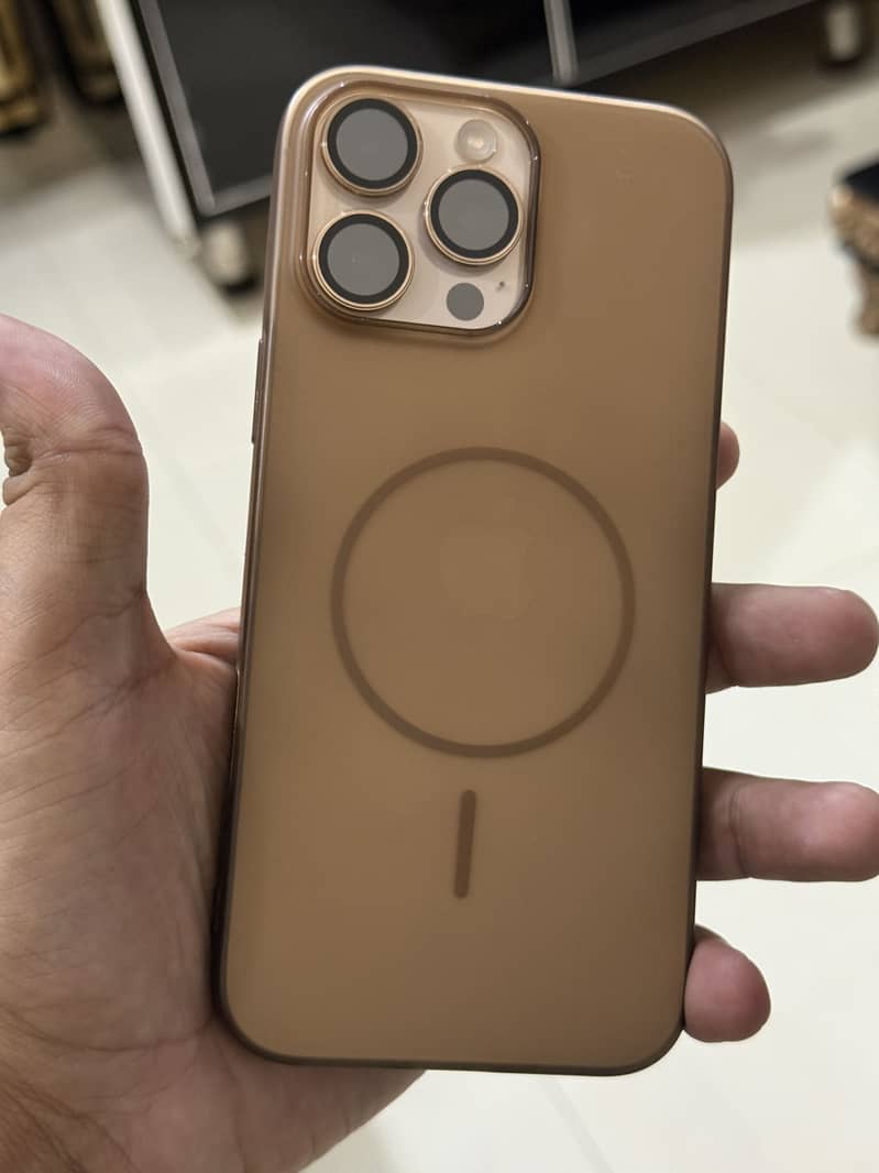 Apple iPhone 16 Pro Max 7