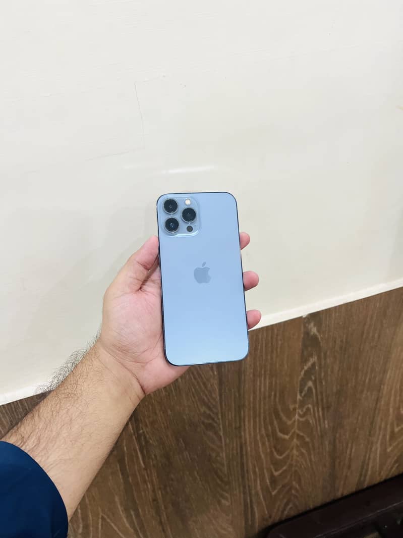 Apple iPhone 13 Pro Max 5