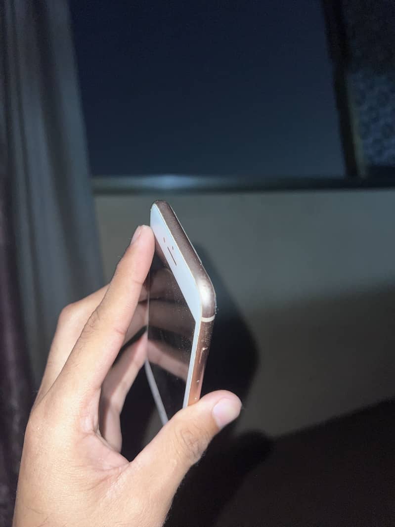 Apple iPhone 8 2