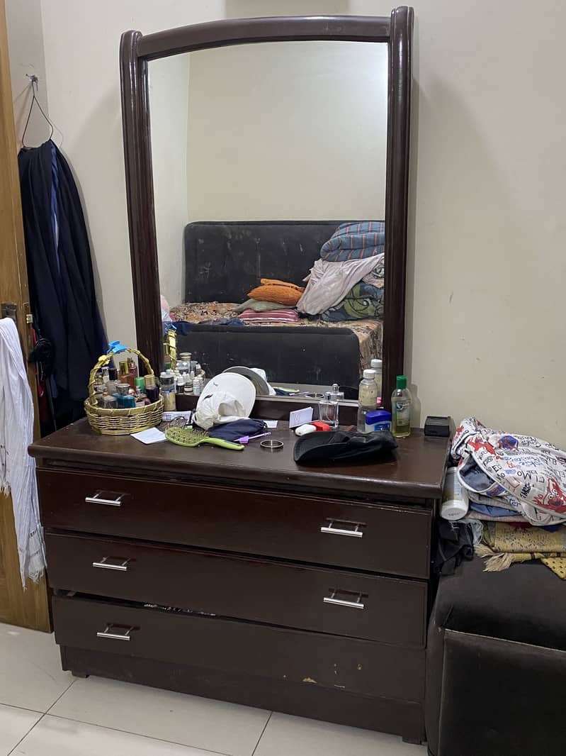 Dressing table 1