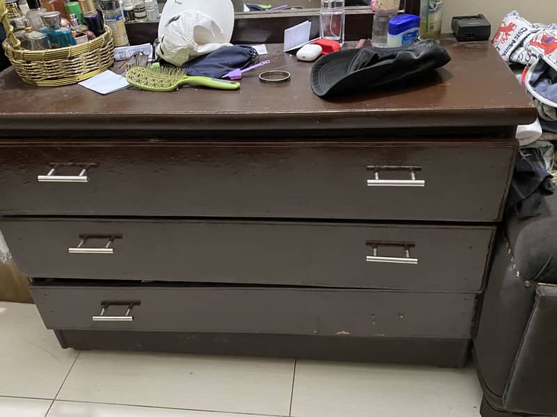 Dressing table 2