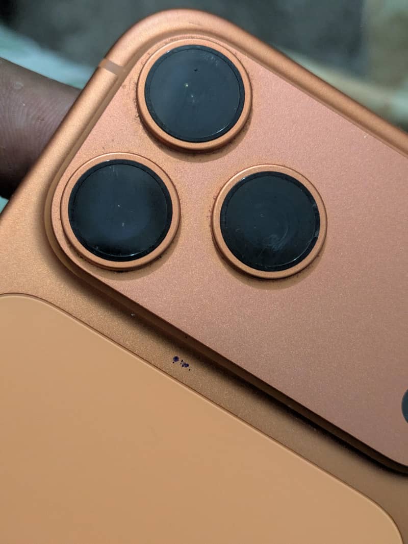 Apple iPhone 17 Pro Max 2