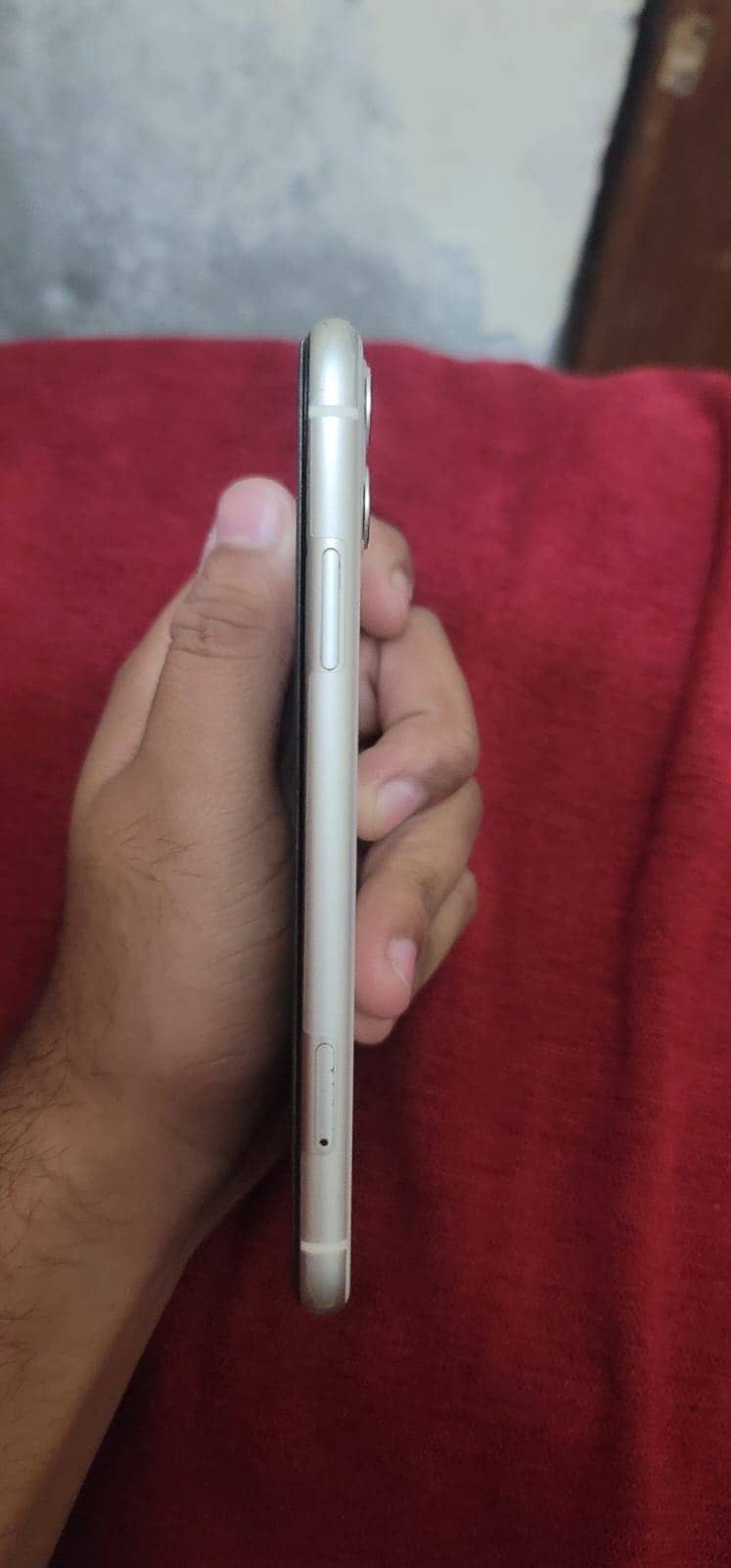 Apple iPhone 11 4