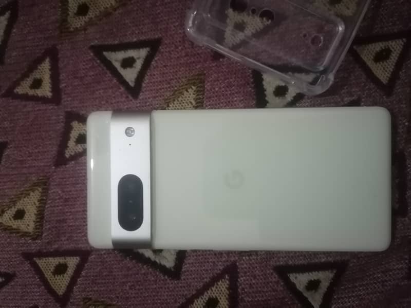Google Pixel 7 3