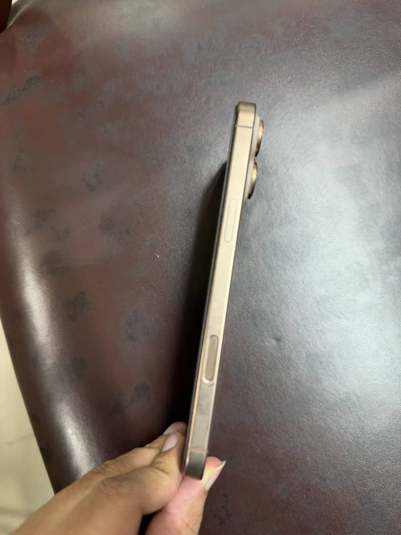 Apple iPhone 16 Pro Max 10/10 1
