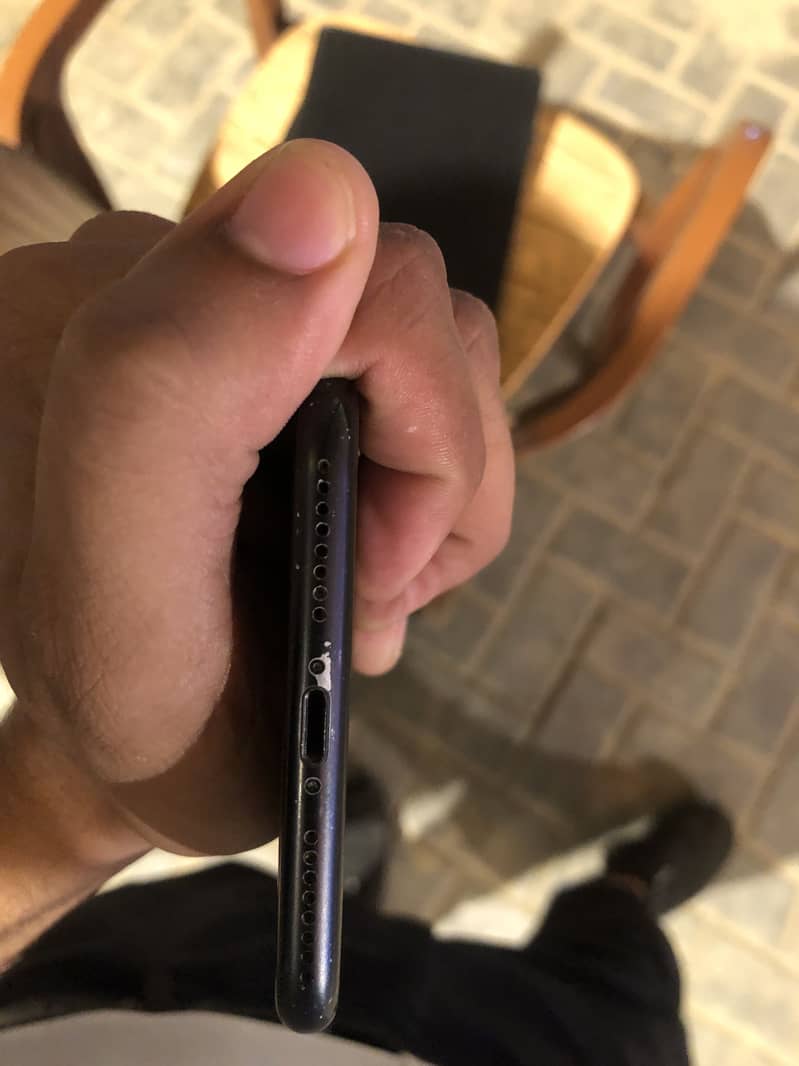 Apple iPhone 7 Plus 4