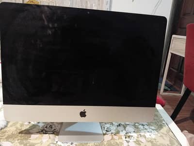 2017 apple all in 1 in perfect working condition