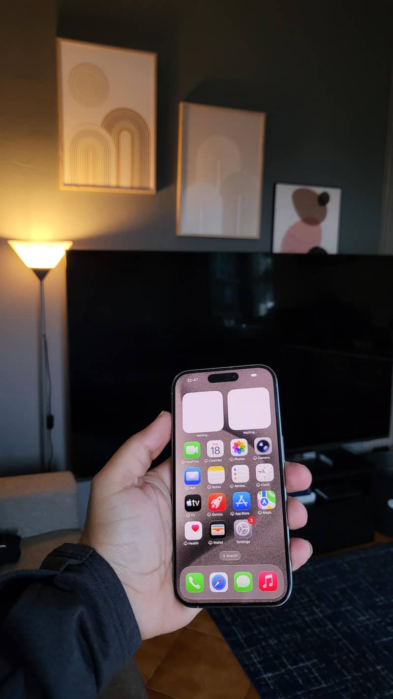 Apple iPhone 15 Pro 2