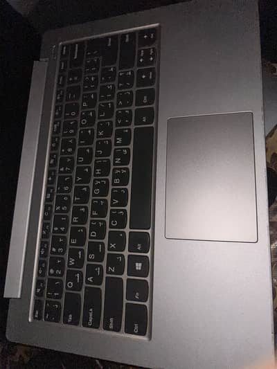 core i5 8th  / 5 h battery/ 8  / 256/ nvidia graphics card 2gb