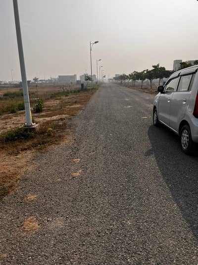 1 KANAL | PLOT #V-1125 | SETTLE INTO A DISTINGUISHED RESIDENTIAL SETTING IN DHA PHASE 8 BLOCK V, LAHORE