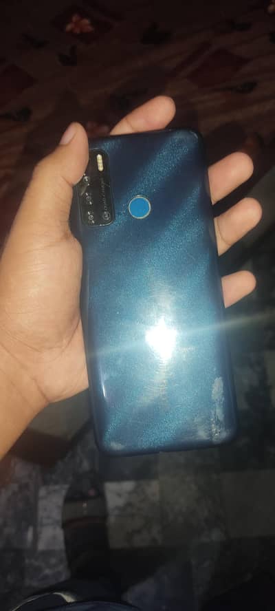 Tecno Pouvoir 4