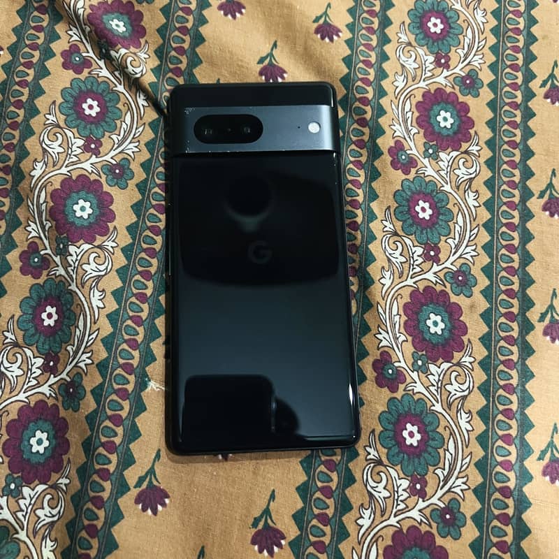 Google Pixel 7 4