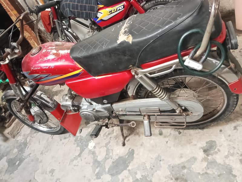 Hero CD 70 2