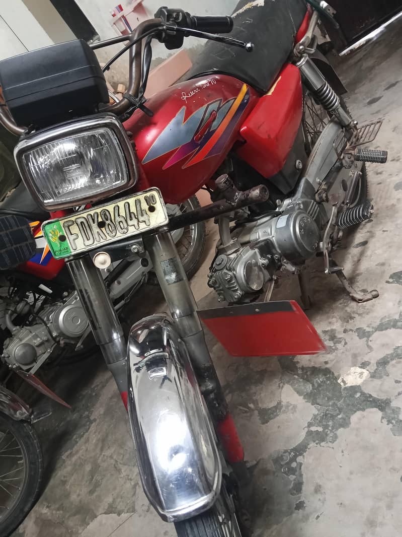 Hero CD 70 4