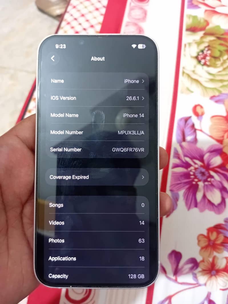 Apple iPhone 14 3
