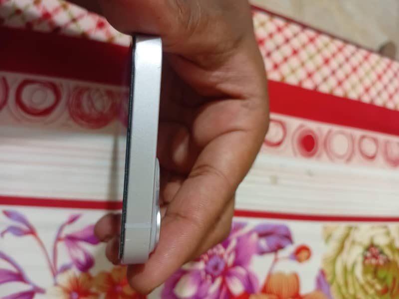 Apple iPhone 14 6