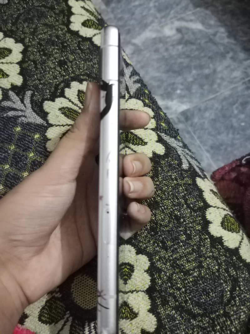 Google Pixel 7a 2