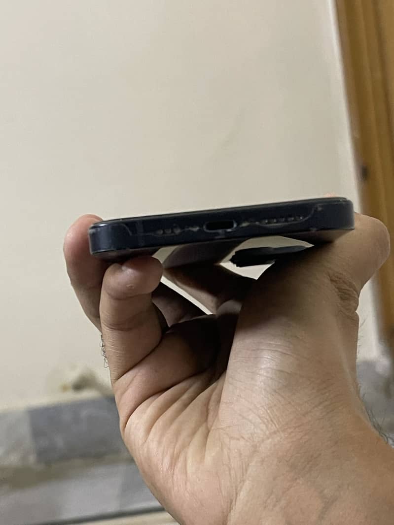 Apple iPhone 14 8