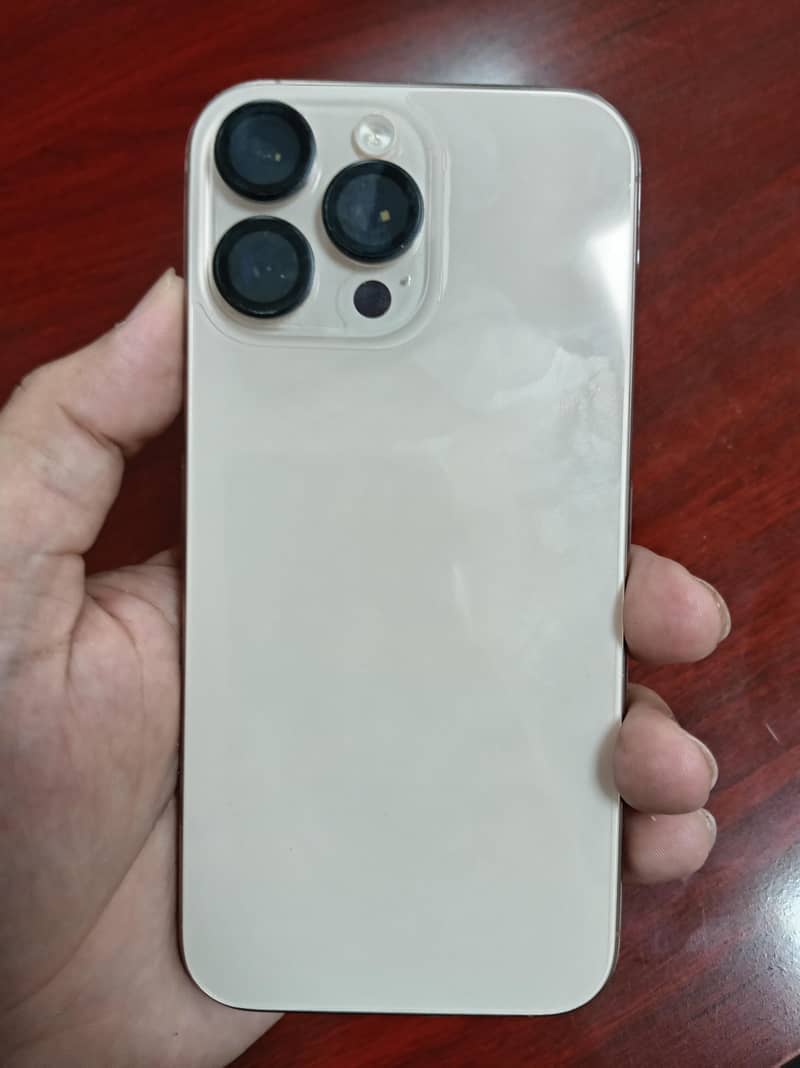 Apple iPhone 16 Pro Max 5