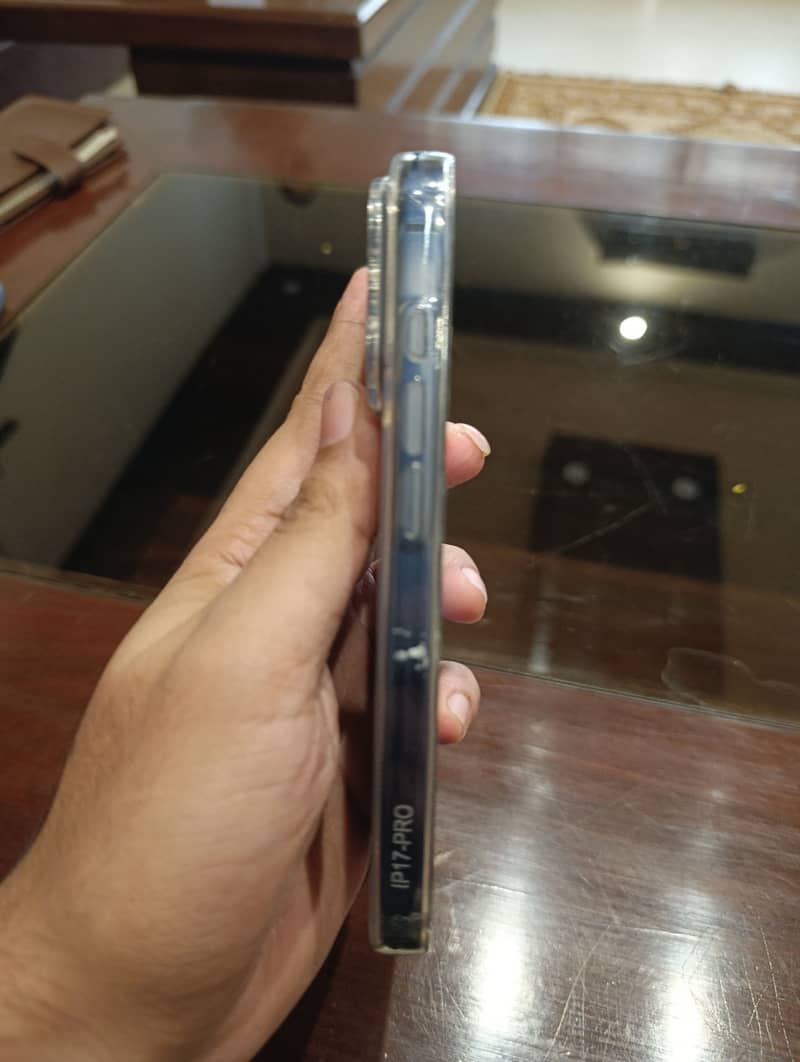 Apple iPhone 17 Pro 1