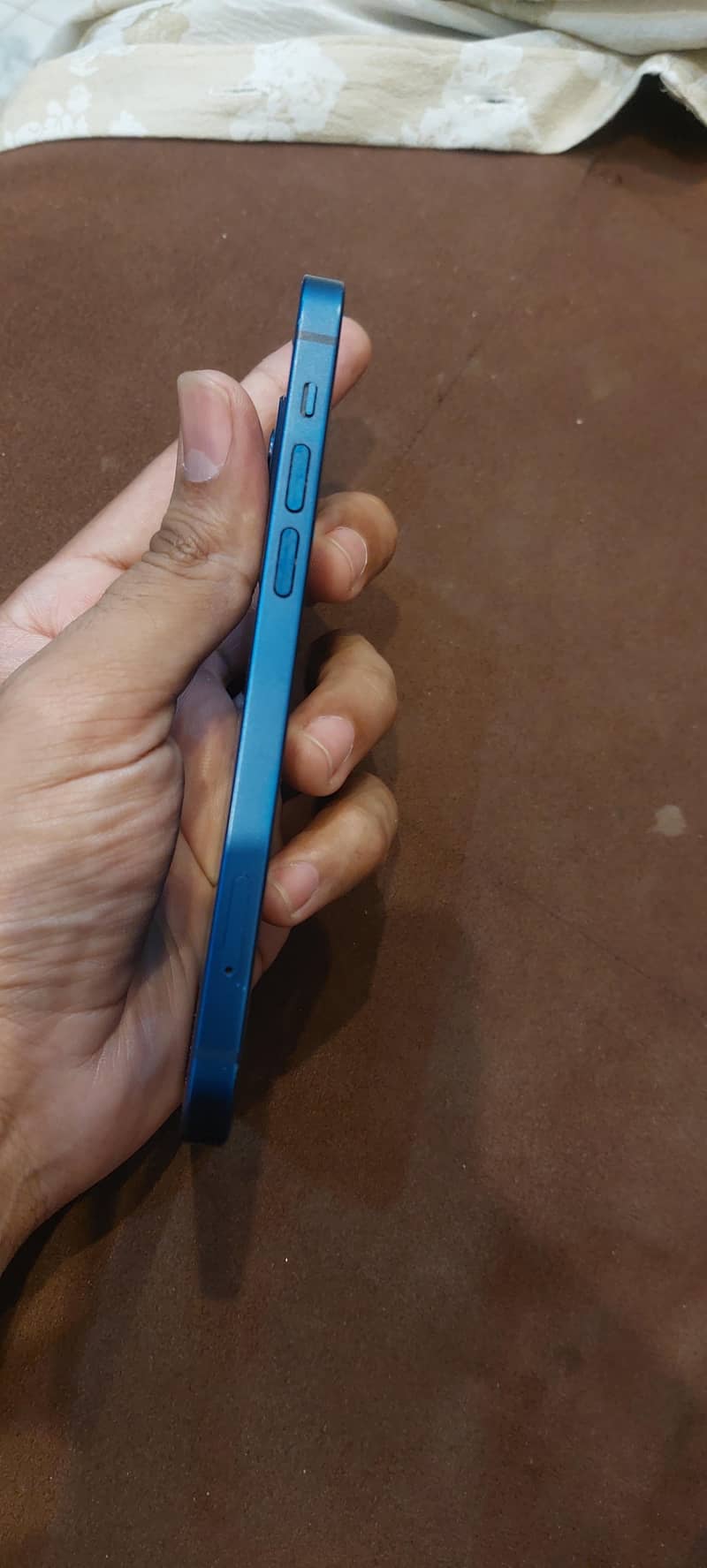 Apple iPhone 12 2