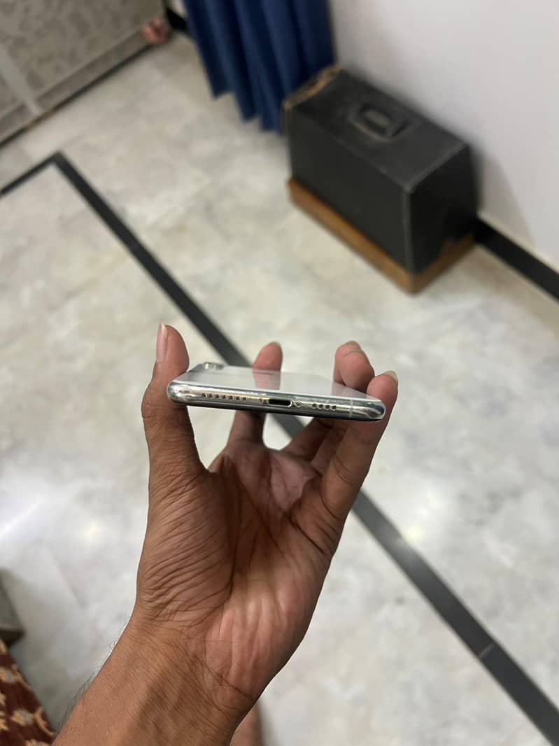 iPhone XS Max 2
