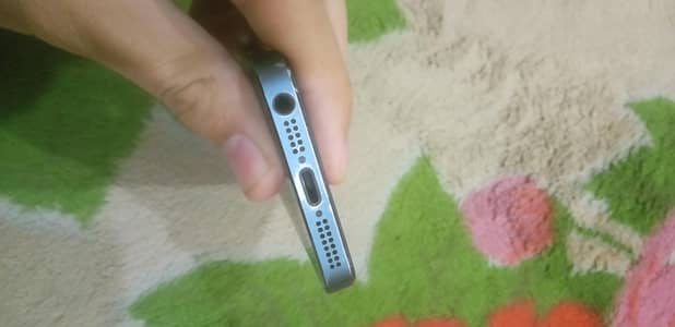 Apple iPhone 5
